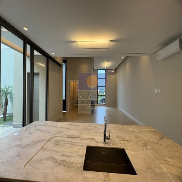 Casa código SL-215 no bairro Village Normand - São José do Rio Preto