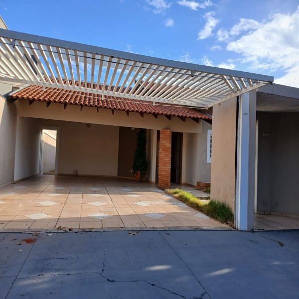 Casa código CI-81 no bairro Jardim Tarraf II - São José do Rio Preto