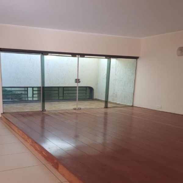 Sobrado código M-102 no bairro Vila Santa Cruz - São José do Rio Preto